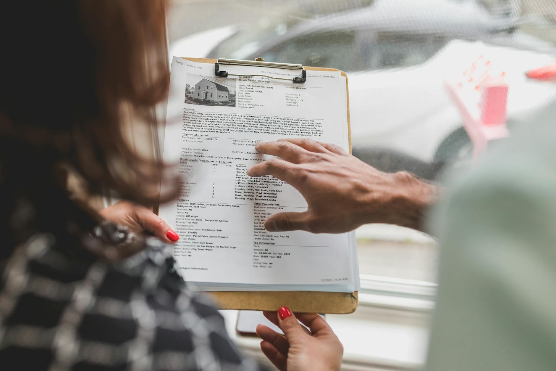 Capital Gains Tax on UK Property Sales: What You Owe and When to Report